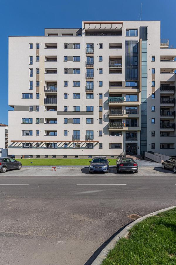 Rentforcomfort Apartment Ella 2 Brasov Bagian luar foto